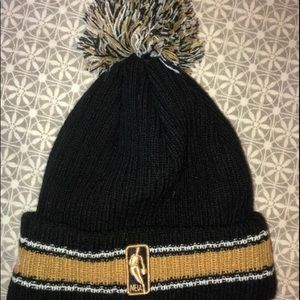 Raptors Toque, black and gold, NBA